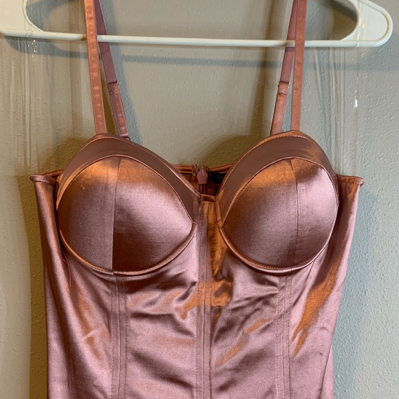 Fashion nova mauve midi dress - Picture 3 of 5